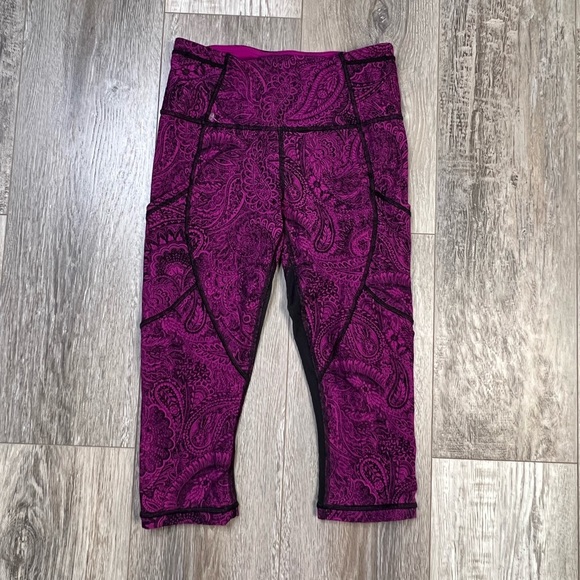 Lululemon Women’s Outrun Crop Leggings Paisley Fuchsia Pockets Mesh Size… - Picture 8 of 14